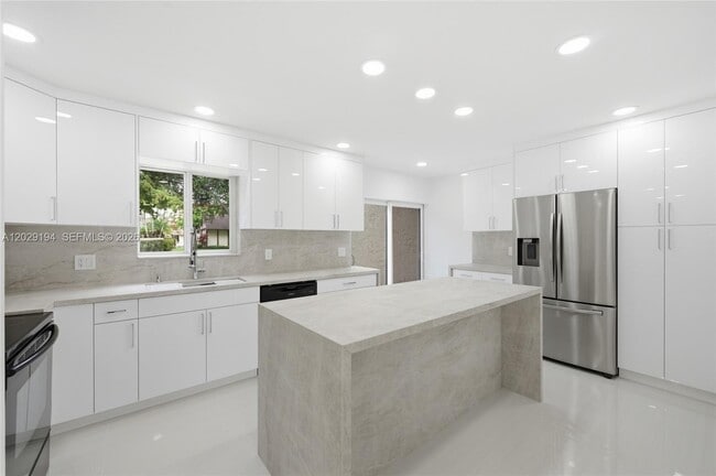 Building Photo - 22384 Thousand Pines Ln