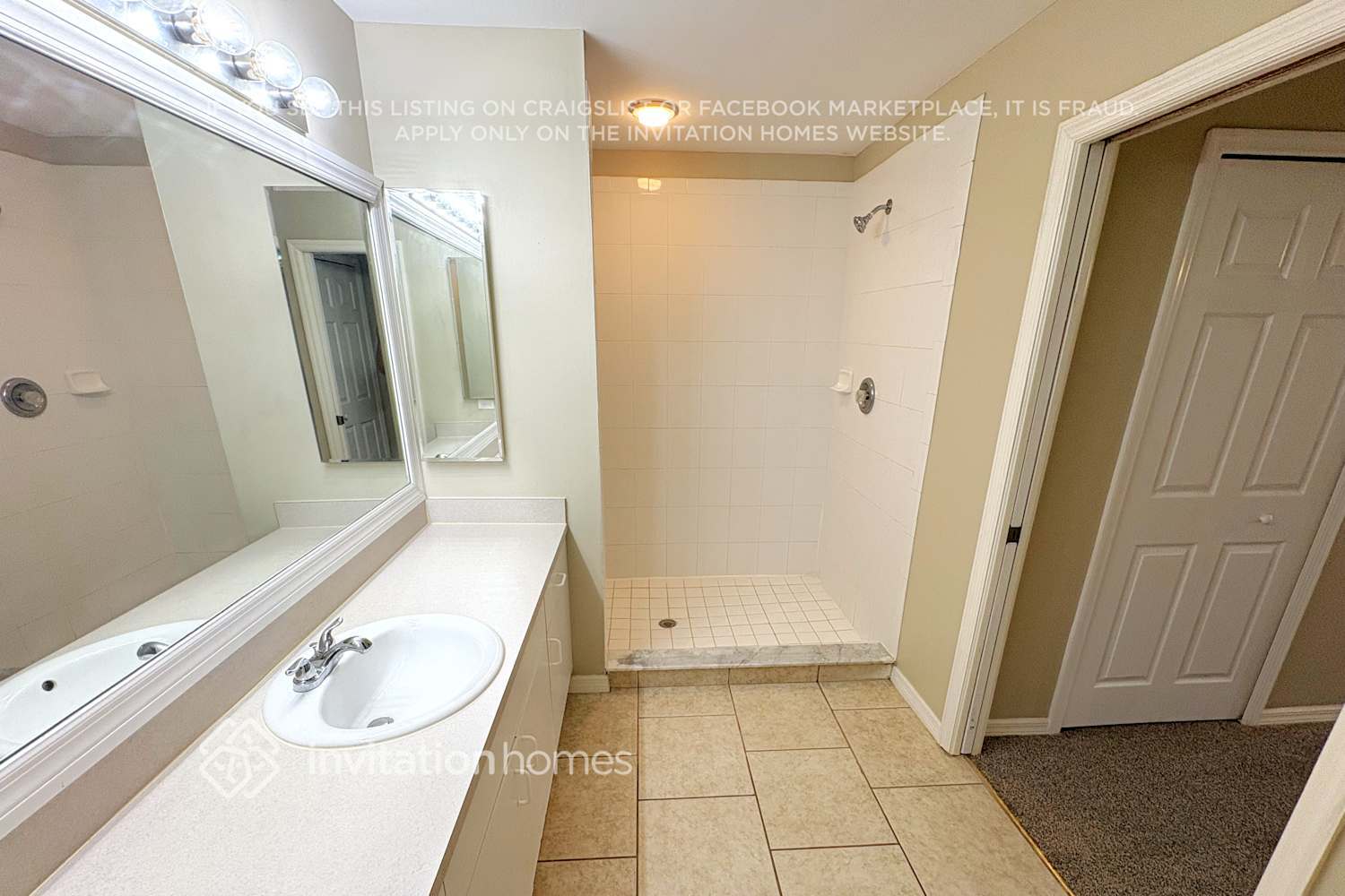 Building Photo - 3932 Everglades Terrace