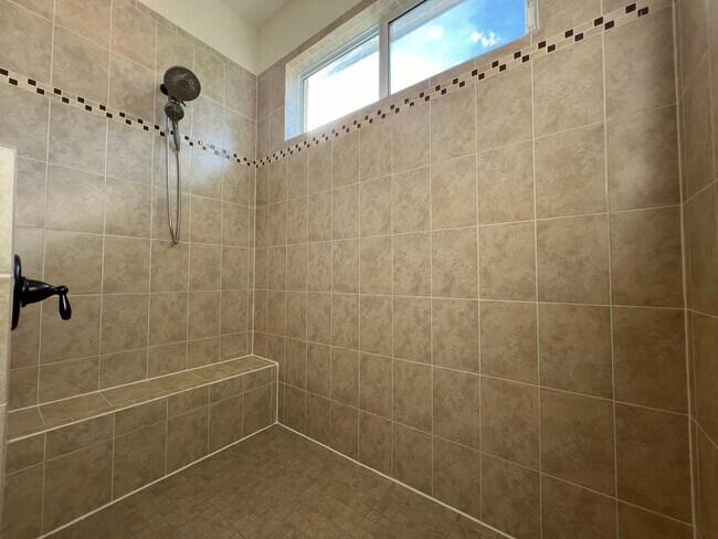 Building Photo - Luxury Living in a Gated Community – Modern 2-Bed Home with Premium Amenities!