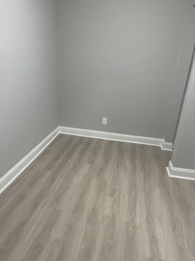 Building Photo - 1748 S Taylor St