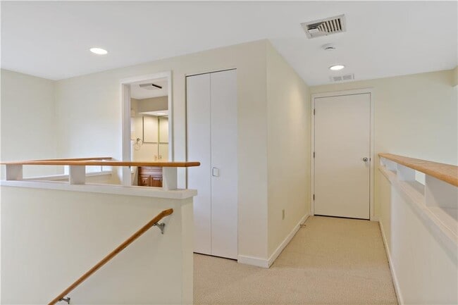 Building Photo - 4 Polo Club Rd