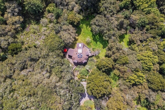 Building Photo - 250 Homestead Trl