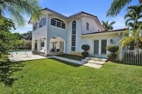 Building Photo - 1534 Palancia Ave