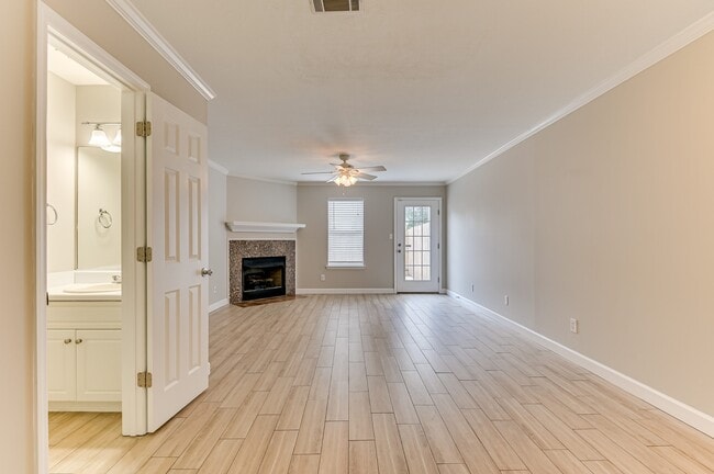 Building Photo - 4680 Brookwood Ln