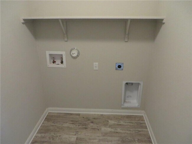 Building Photo - 1200 Ferryman Dr
