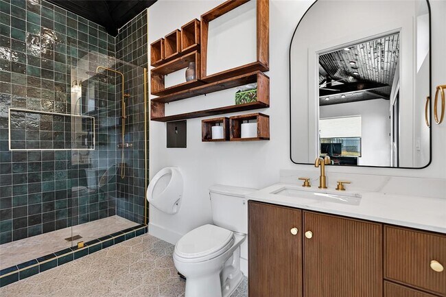 Building Photo - 404 Prairie Clover Dr