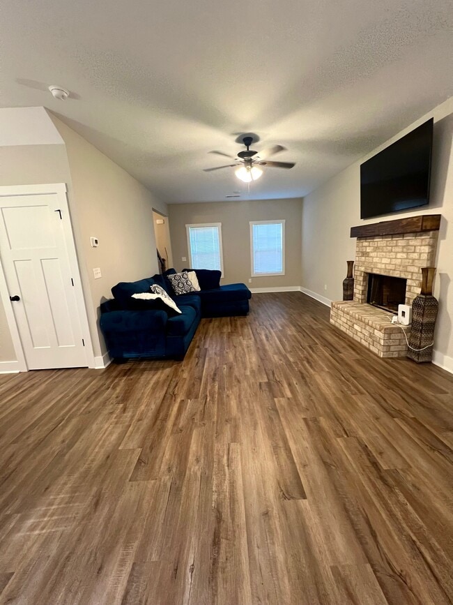 Building Photo - 144 Ducati Dr