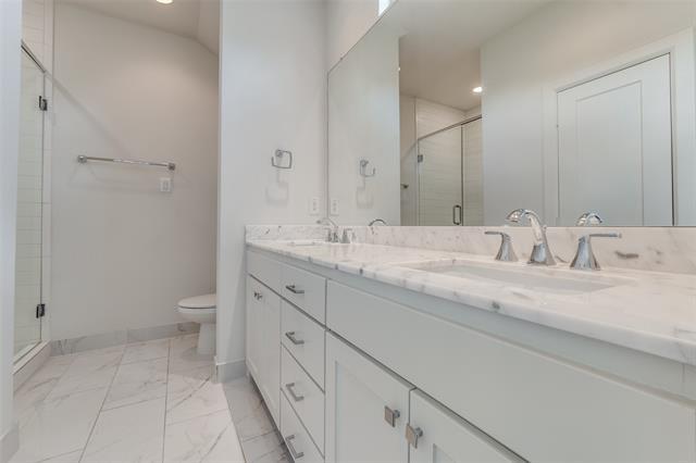 Building Photo - 5830 Oram St