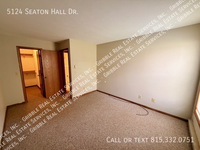 Building Photo - 5124 Seaton Hall Dr