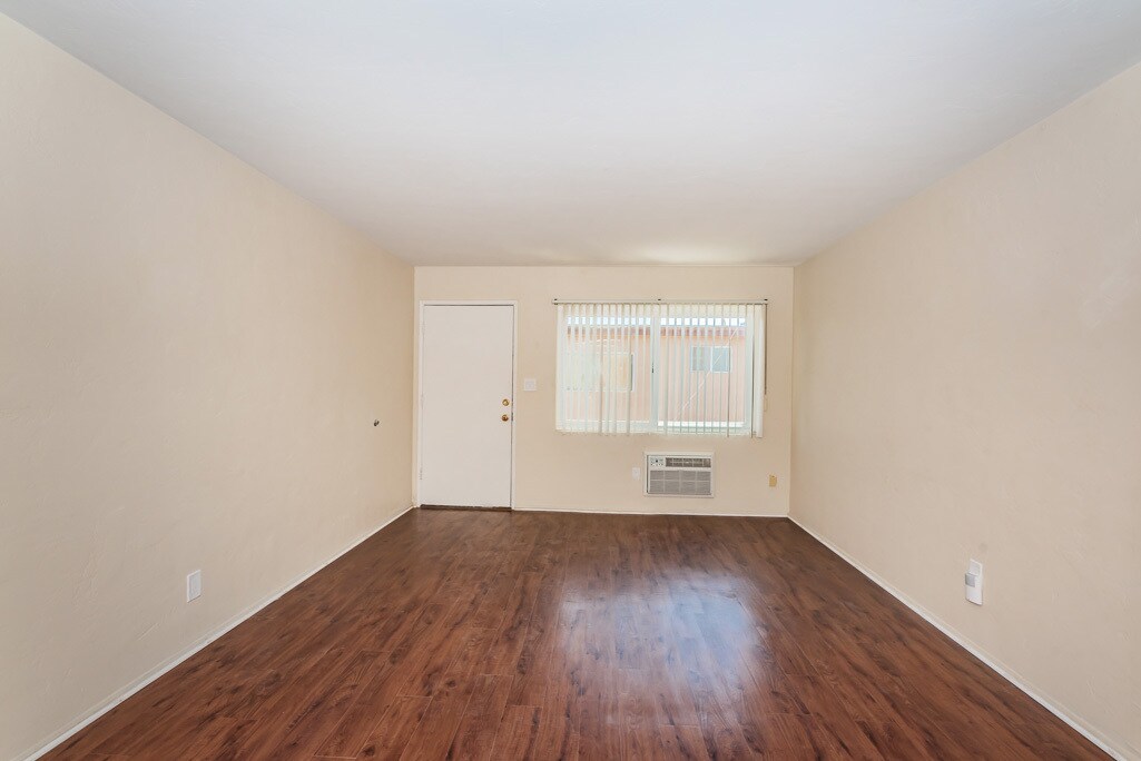 Building Photo - 4162 1/2 Alabama St