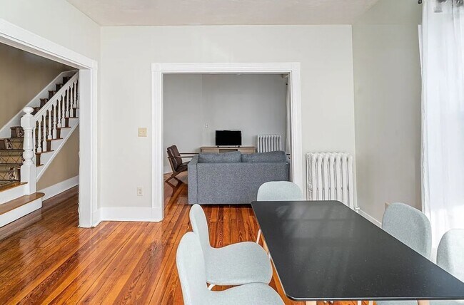 Building Photo - 6 Haskell St