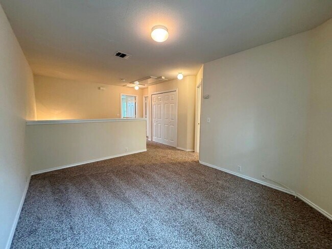 Building Photo - 251A Utterback