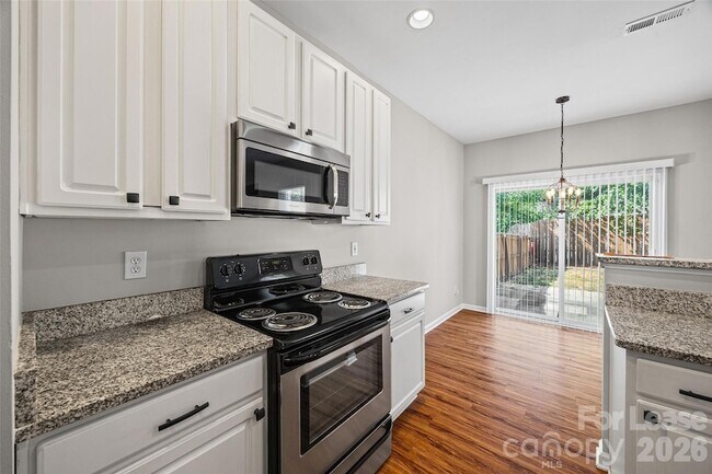 Building Photo - 2330 Mirage Pl