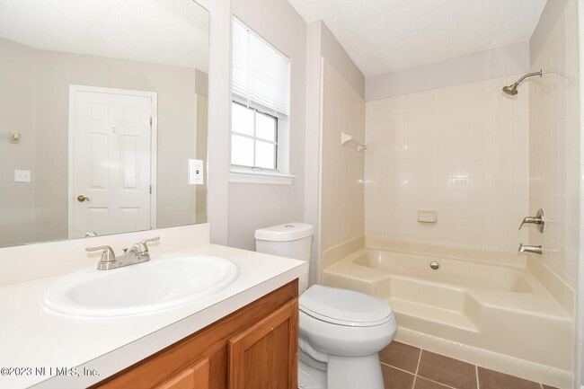 Building Photo - 8294 Rocky Creek Ct