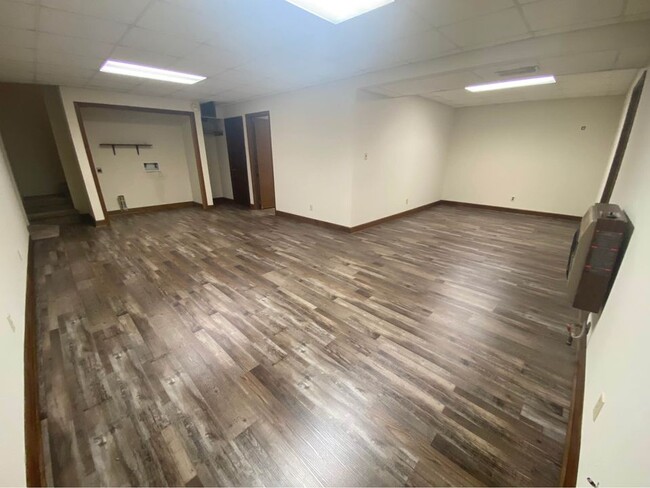 Building Photo - 304 Gardner Rd