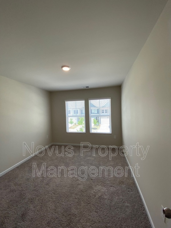 Building Photo - 1182 Westhampton Wy