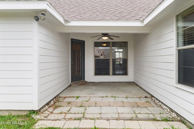 Building Photo - 106 Country Mile Dr