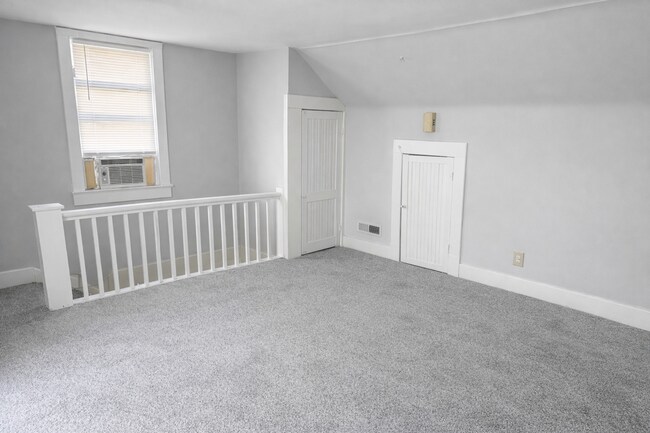 Building Photo - 3544 Bell St