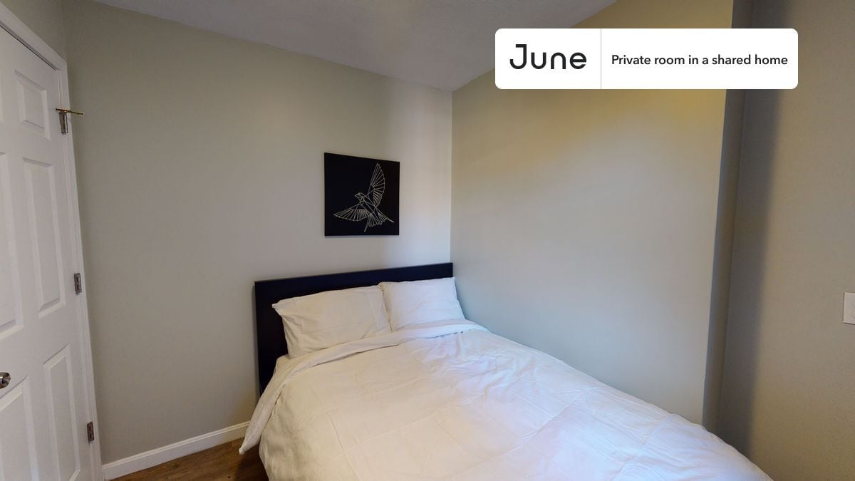 Building Photo - Room in Shared 3 bed/1 bath home in North End