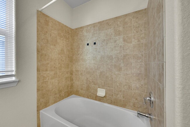 Building Photo - $2,750.00 - 6 Bedrooms, 3.5 Bathrooms, Single Family Home in Colorado Springs with Fenced Yard!