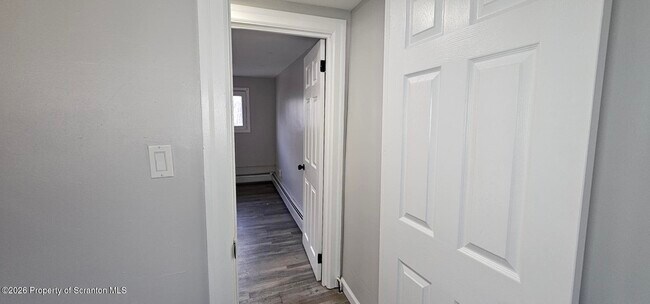 Building Photo - 333 Oak St