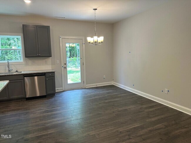 Building Photo - 540 Eversden Dr