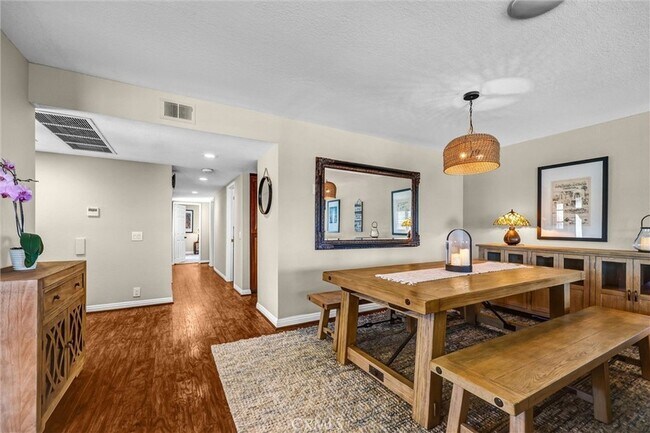 Building Photo - 134 Avenida Presidio