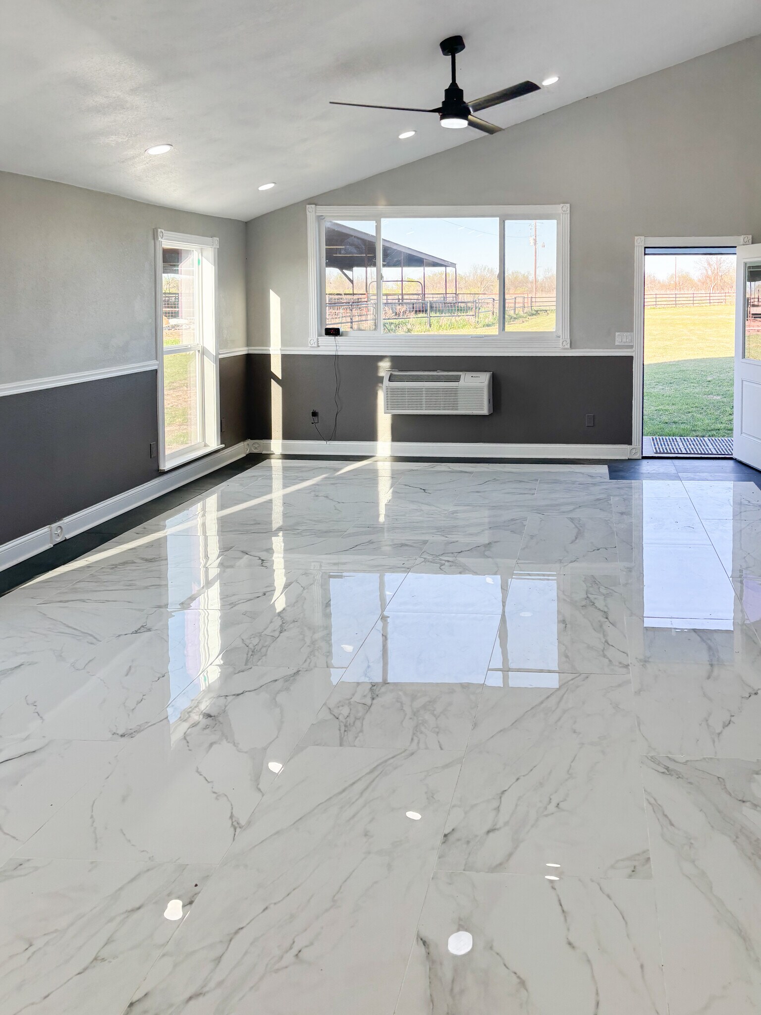 Building Photo - 465 County Road 180