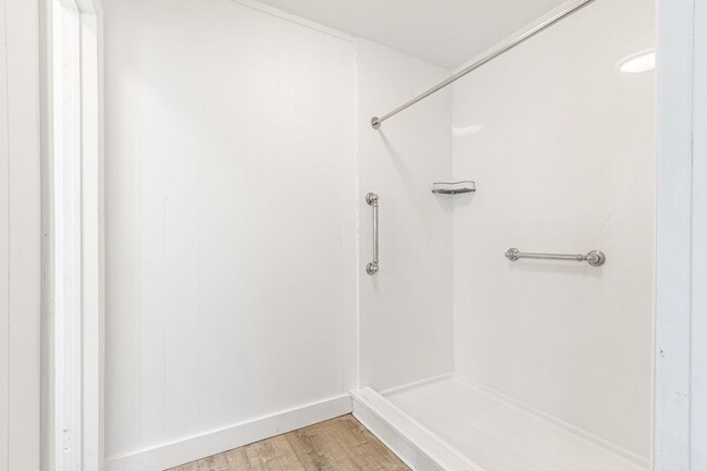 Building Photo - 3-Bed 2-Bath Single Family Home For Rent