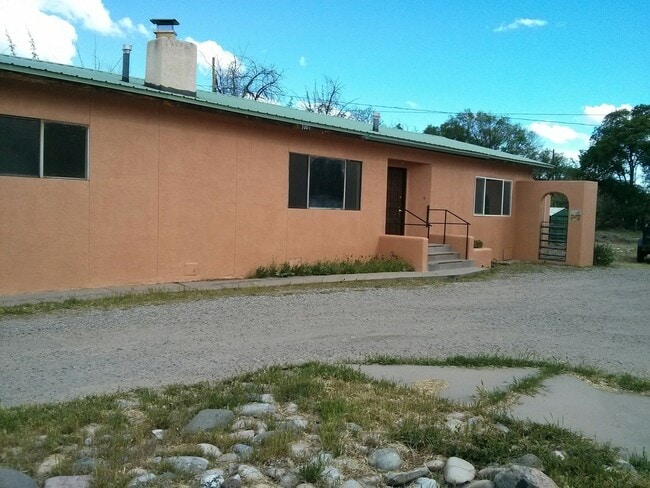 Building Photo - 1004 NM-76