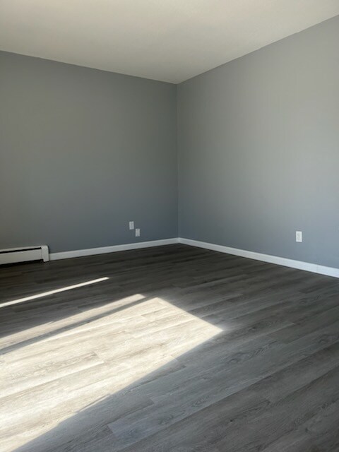 Building Photo - 2044 Arlington Ave