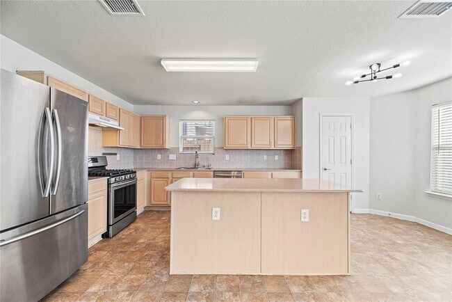 Building Photo - 16314 Chandler Ridge Ln