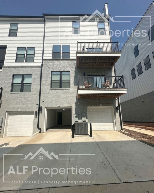 Building Photo - Luxury Downtown Wake Forest Living – Brand-New End Unit with Rooftop Terrace