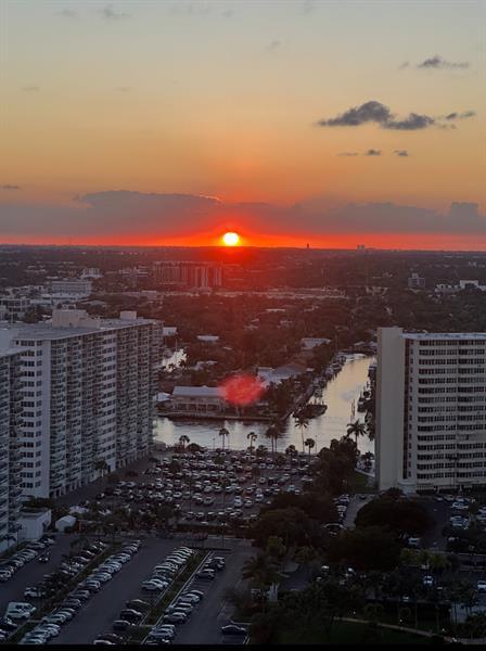 Building Photo - 3500 Galt Ocean Dr