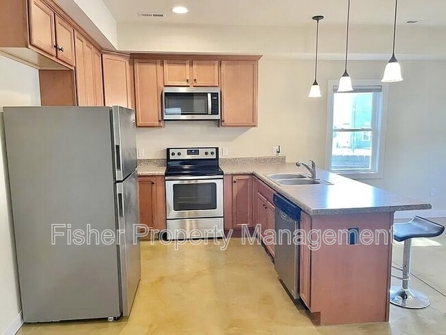 Building Photo - 2413 Carrington St