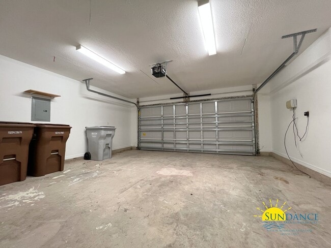 Building Photo - Beautiful 3 Bedroom Home in Hidden Bay Village