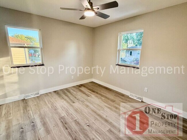 Building Photo - 4-Bedroom, 2.5-Bathroom home in Independence