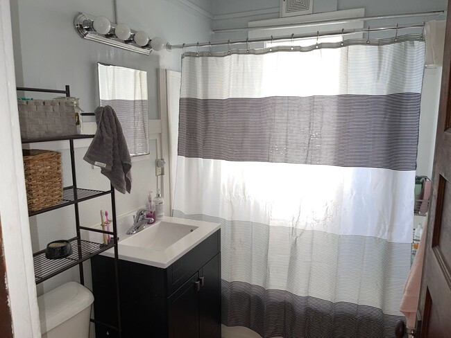 Building Photo - Great Value, Cramer 3 Bed