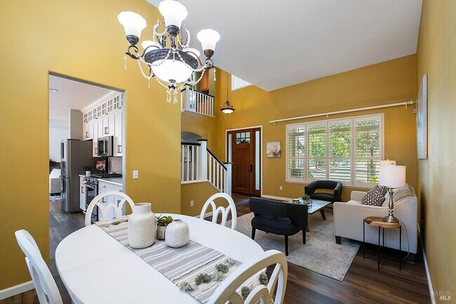 Building Photo - Two Level Home in Windsor with 4 Bedroom and 3 full Bath