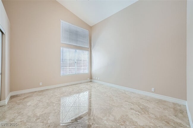 Building Photo - 712 Merialdo Ln