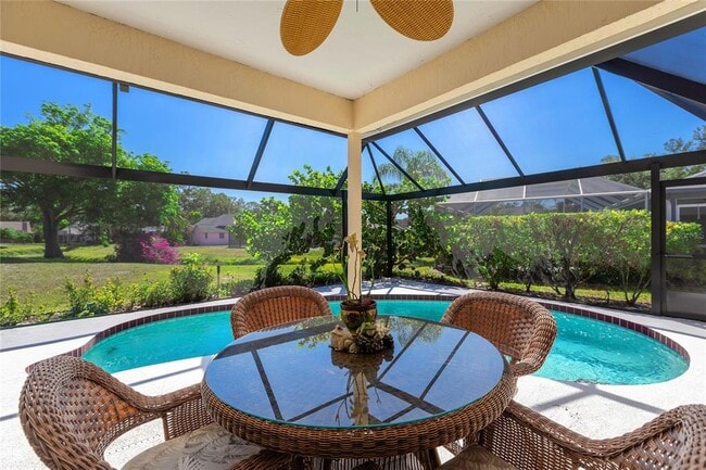Building Photo - 4527 Hamlets Grv Dr