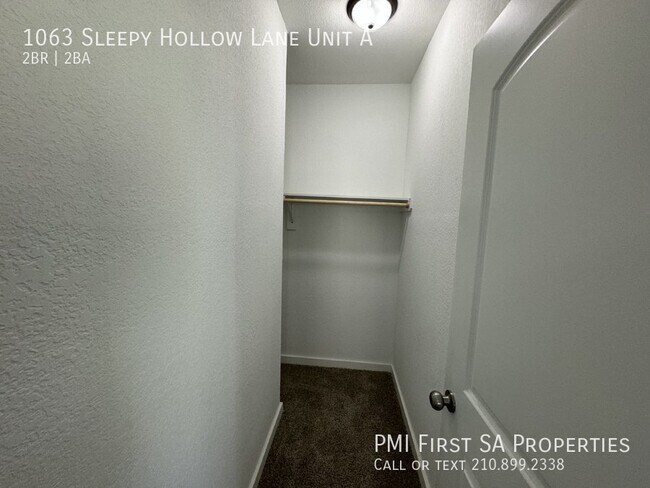 Building Photo - Brand new duplex unit available to move in...