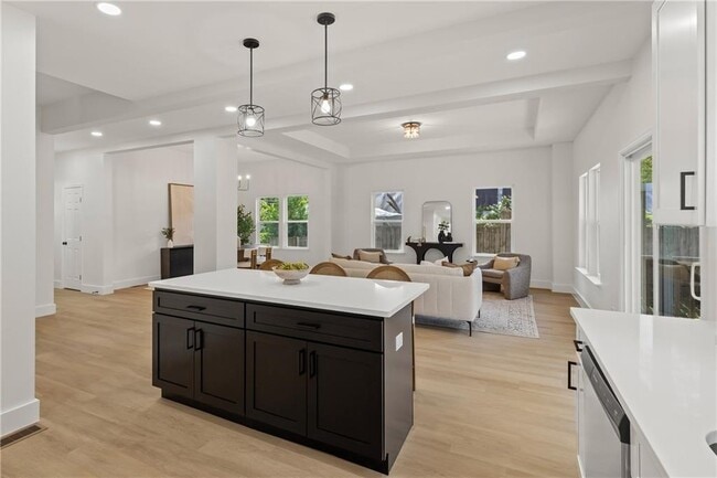 Building Photo - 3183 Zion St