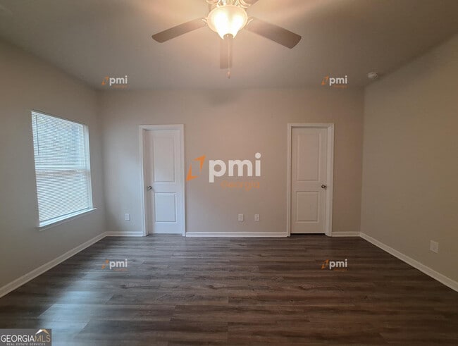 Building Photo - 145 Loudoun Dr