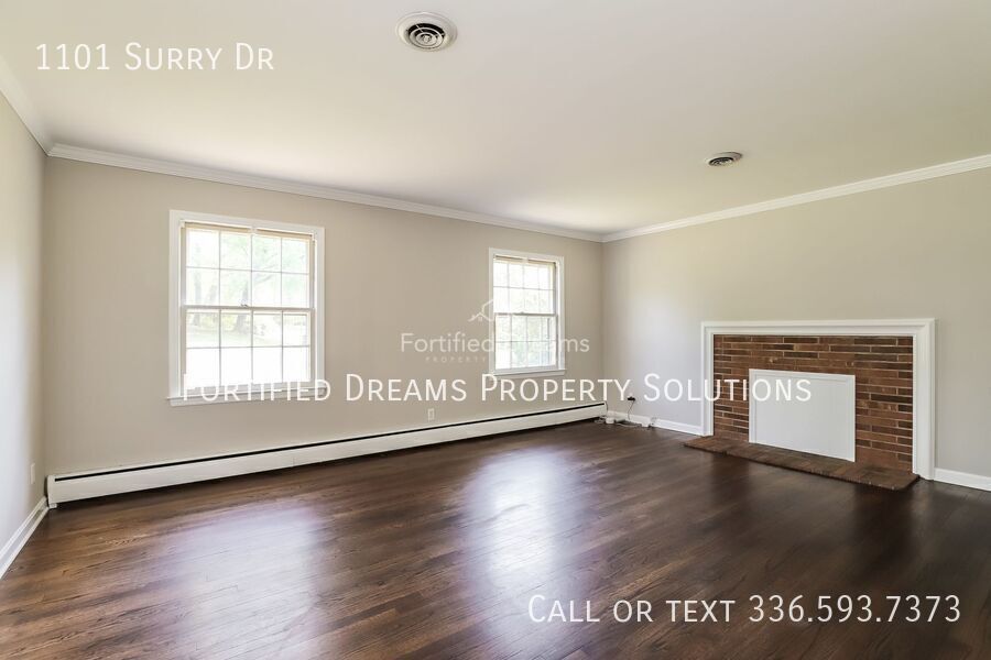 Building Photo - 1101 Surry Dr