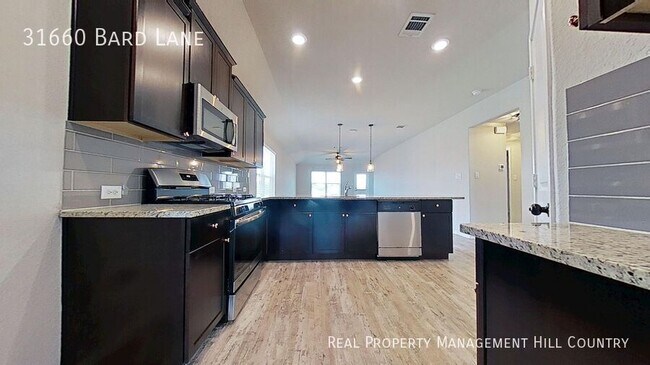 Building Photo - 31660 Bard Ln