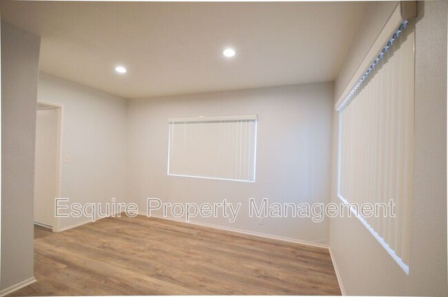 Building Photo - 5440 S J St