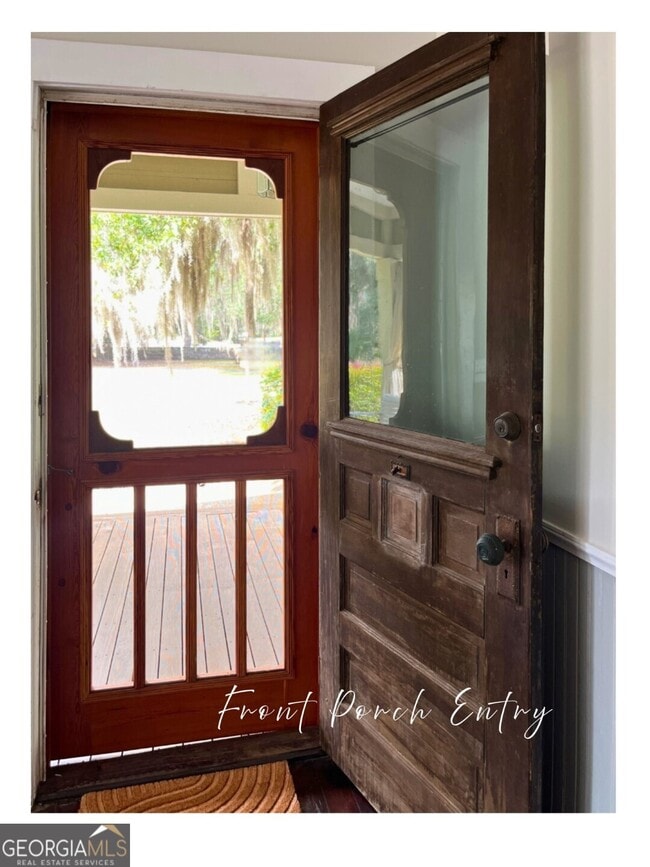 Building Photo - 208 Bartlett St