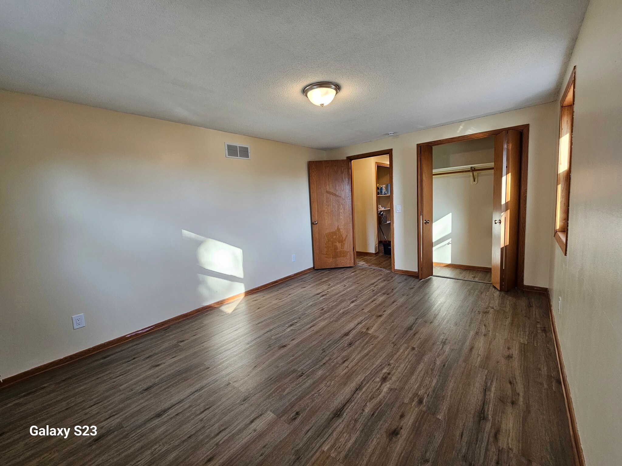 Building Photo - 2408 22nd St NW