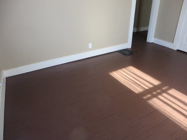 Building Photo - 1521 Taylor St